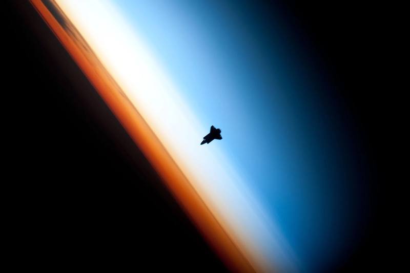 On Rendering the Sky, Sunsets, and Planets：代码画天空、日落与行星 🌌
